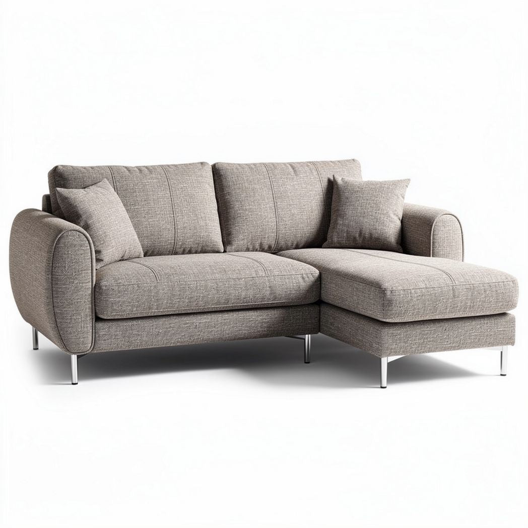 Sectional sofa in light gray fabric with two accent pillows 200 x 90 x 85cm